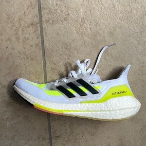 Adidas ultra boost tennis shoes